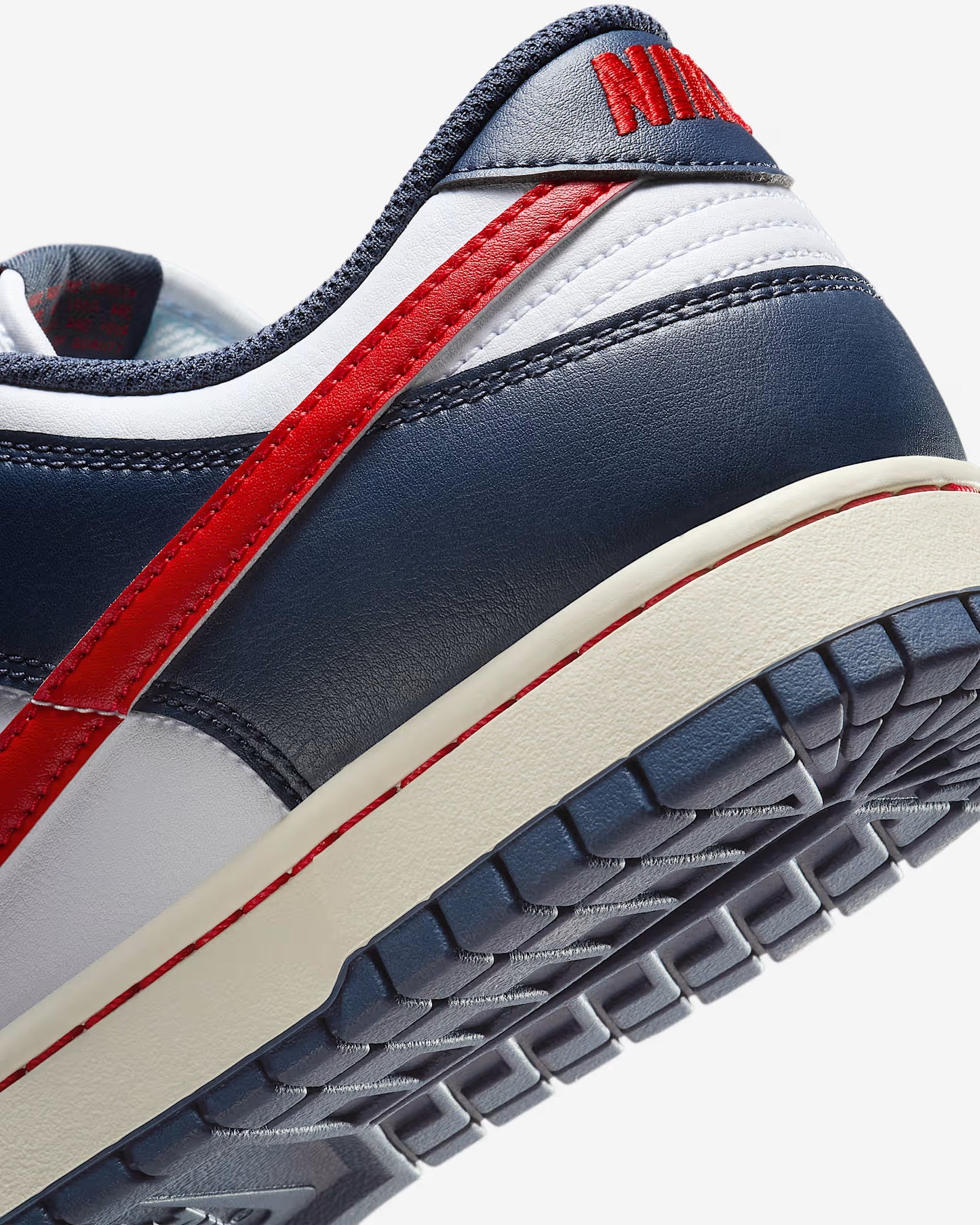 Nike Dunk Low Retro