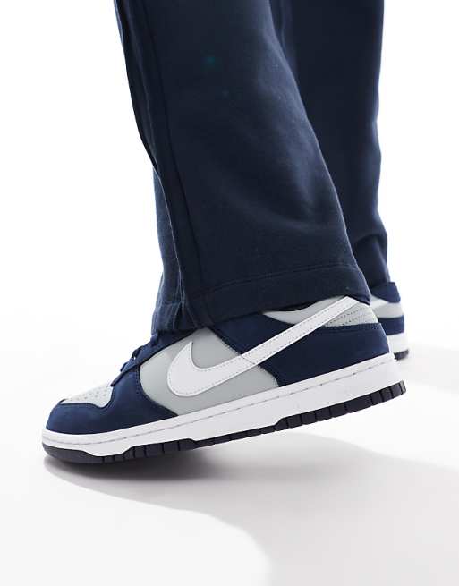 Nike Dunk low trainers in navy and grey