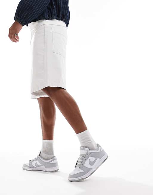 Nike Dunk Low Retro Unisex White & Grey Sneakers: Iconic Style, Cushioned Comfort