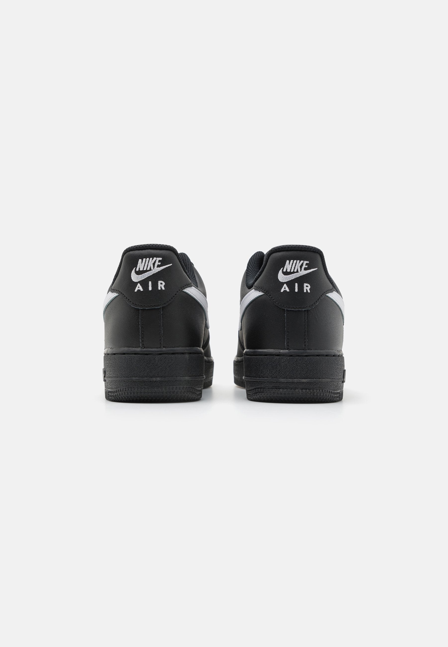 Nike Air Force 1 '07 Black White Leather Trainers - Iconic Comfort
