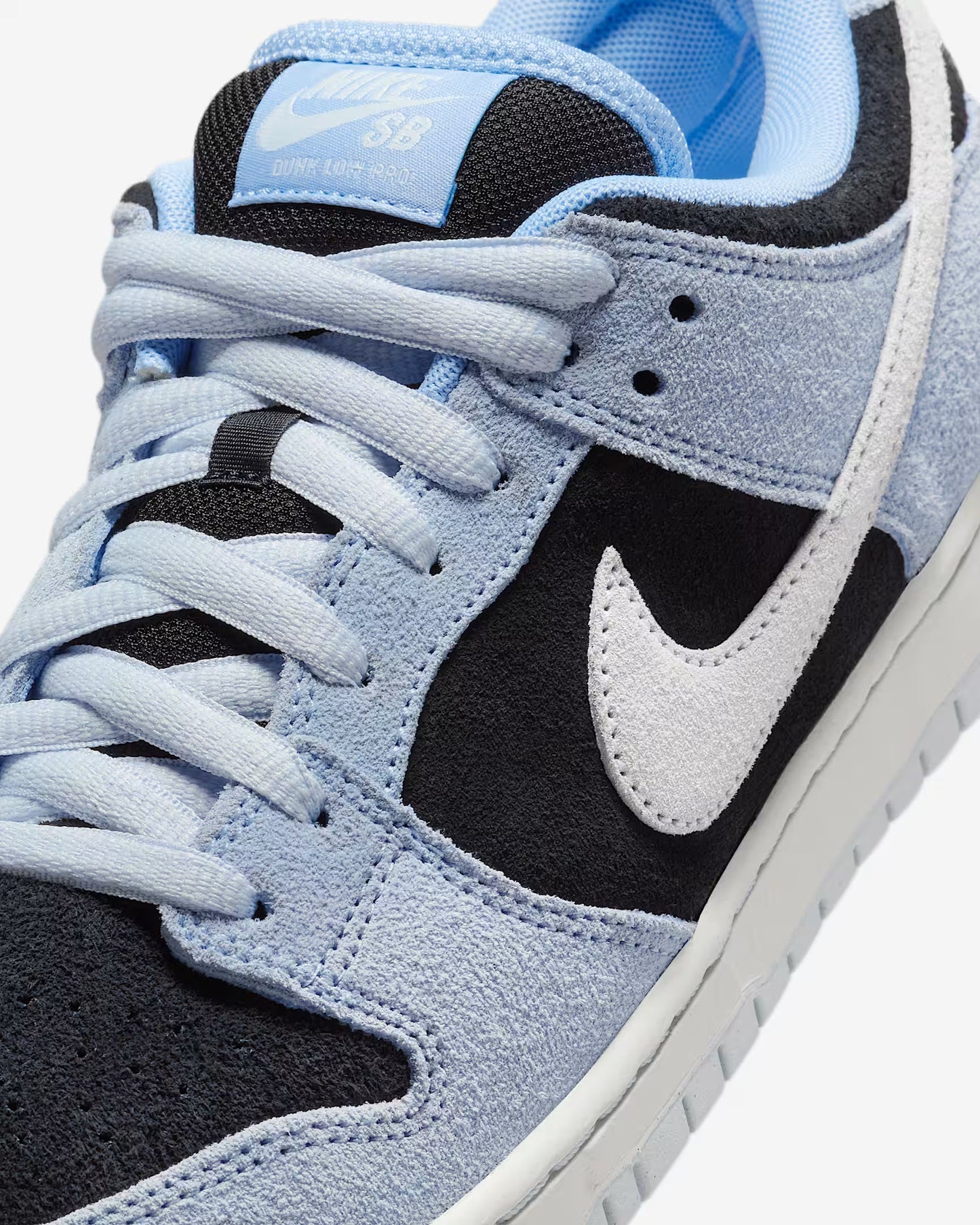 Nike SB Dunk Low Pro "Black/White Gum" – Skateboarding Essential