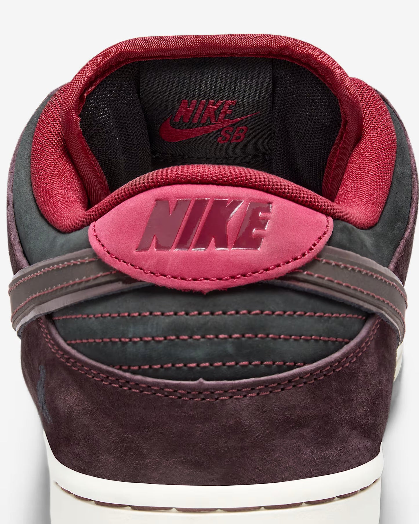 Nike SB Dunk Low Pro QS "Orange and Emerald Rise" – Limited Edition Skate Icon