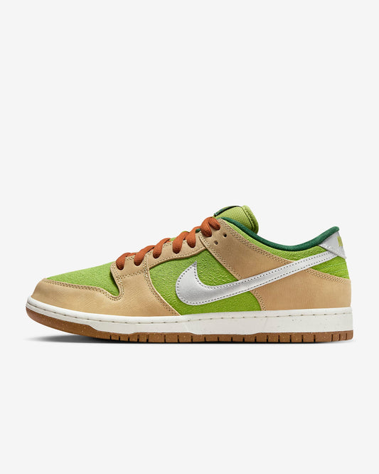 Nike SB Dunk Low Pro Skate Shoes
