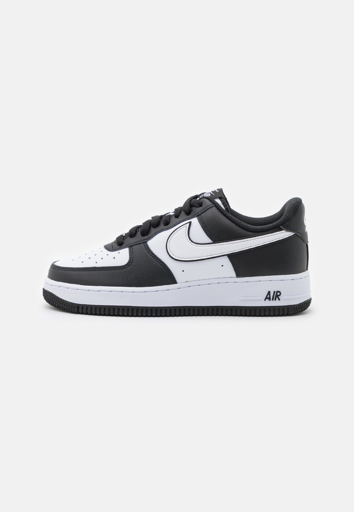 Nike Air Force 1 '07 Classic Leather Trainers Black/White Comfort Style