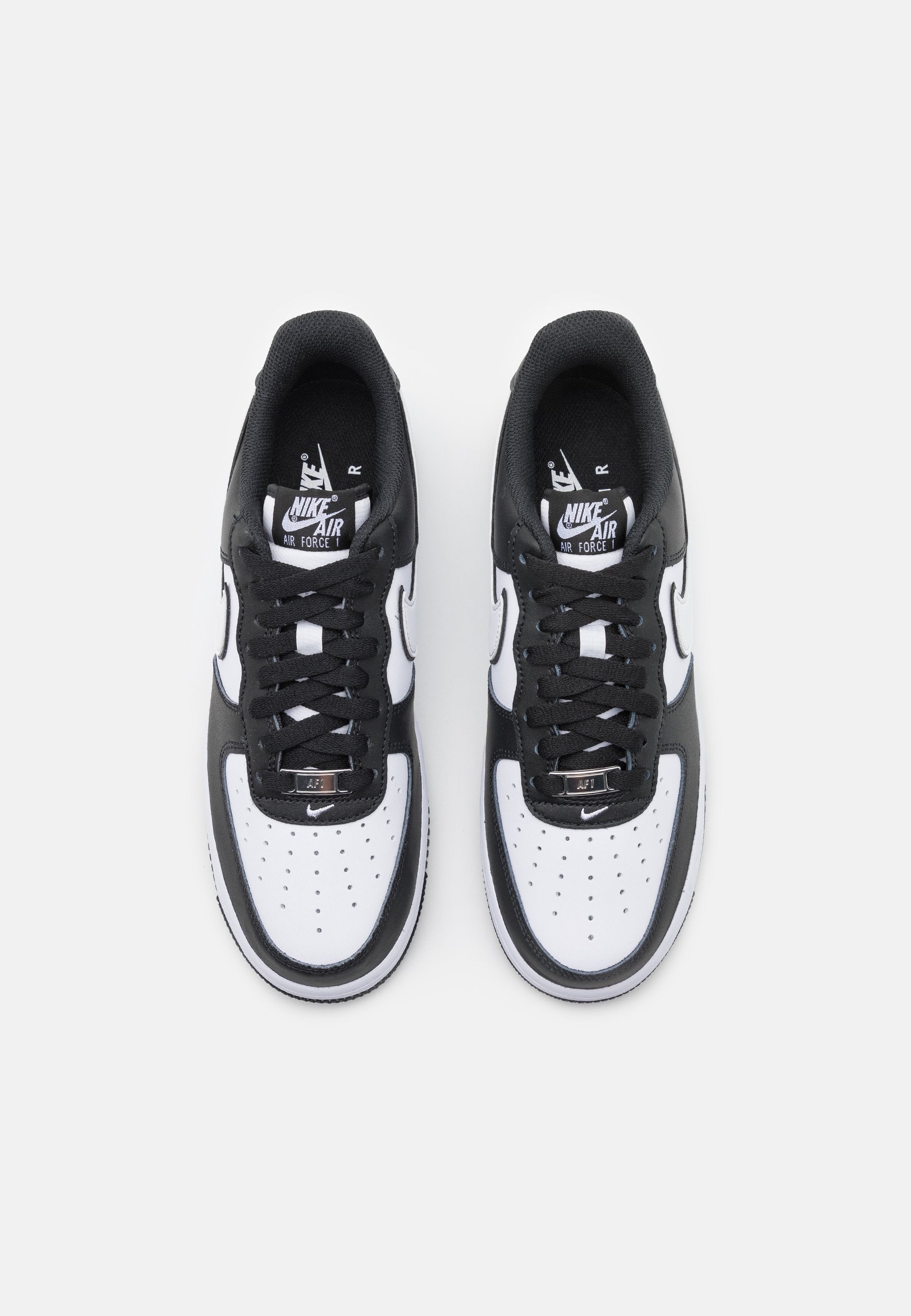 Nike Air Force 1 '07 Classic Leather Trainers Black/White Comfort Style