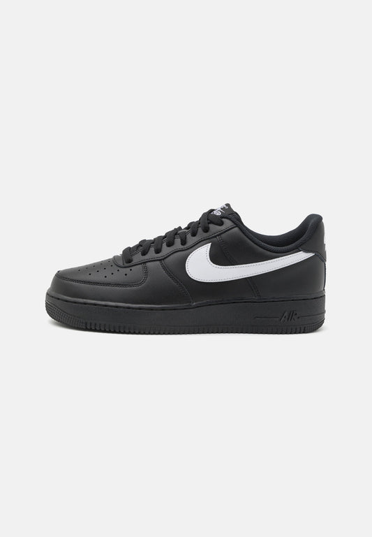 Nike Air Force 1 '07 Black White Leather Trainers - Iconic Comfort